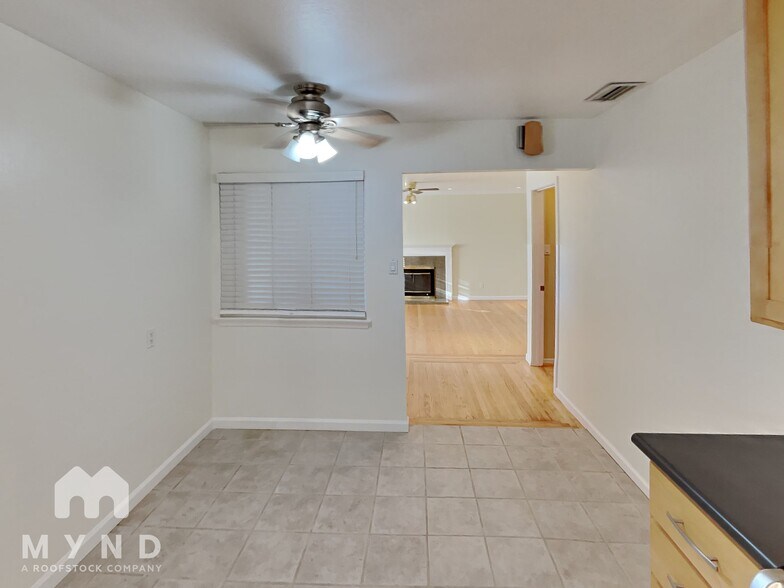 Building Photo - 2522 Buena Vista Ave