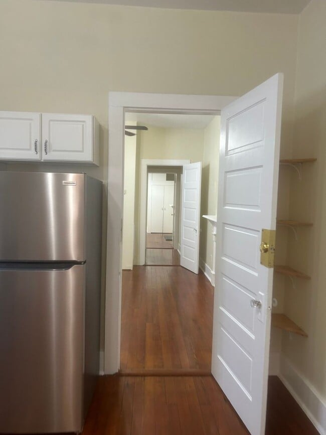 Building Photo - Charming Double in Esplanade Ridge