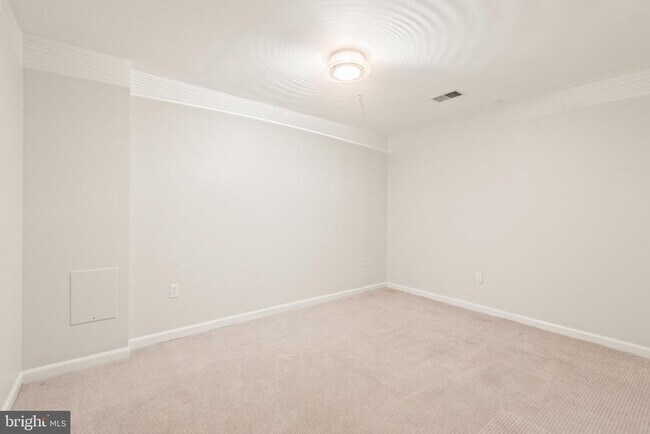 Building Photo - 1538 Long Dr Ct