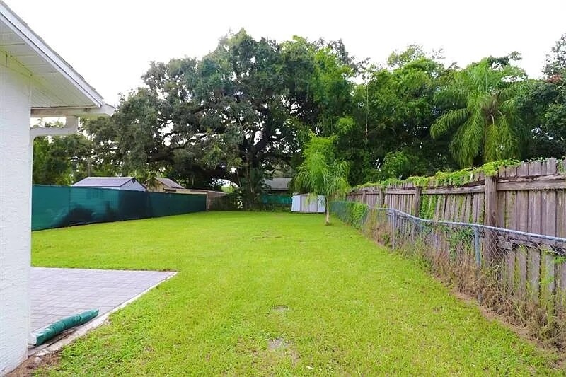 Building Photo - 2720 S Sunrise Ct