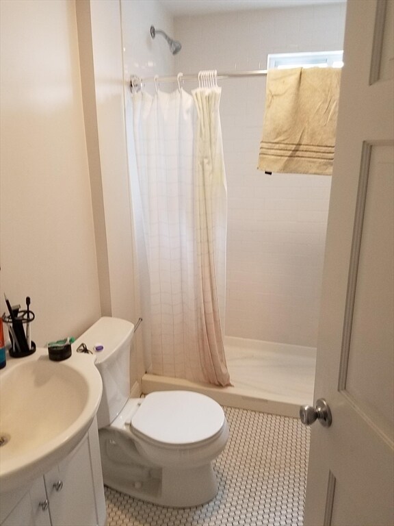 Building Photo - 100 Flint St