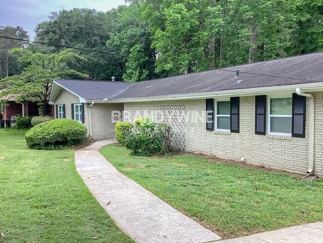 Building Photo - MOVE IN BY JUNE 23rd AND RECEIVE HALF  OFF...