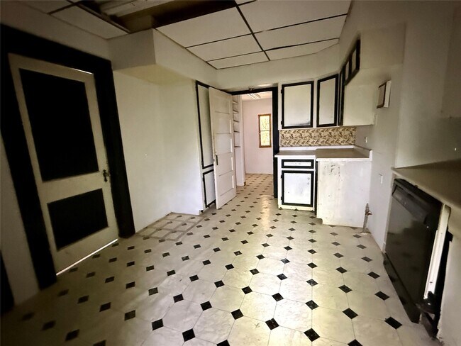 Building Photo - 202 S Magnolia St