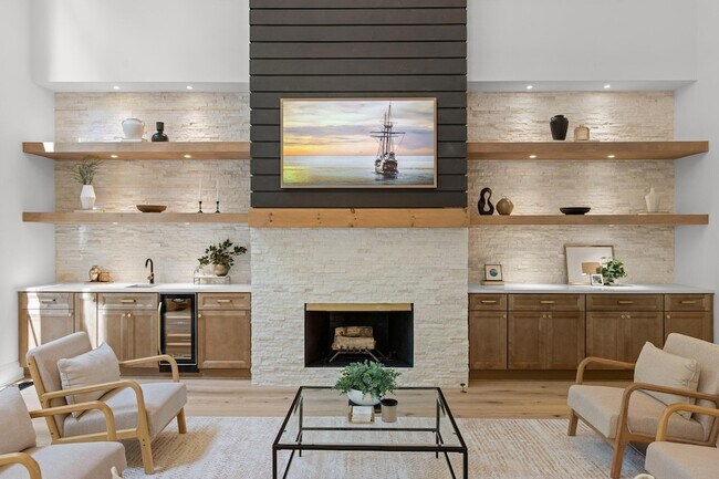 Building Photo - 1103 Centennial Dr