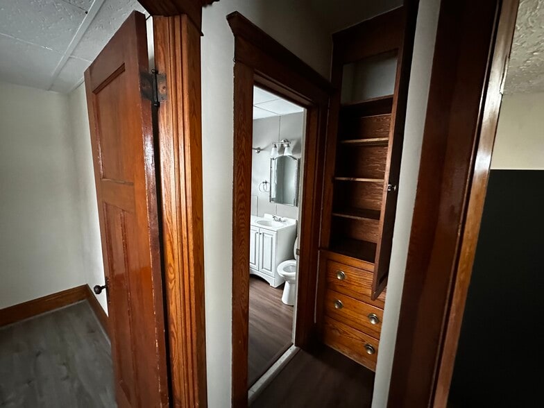 Building Photo - 23 Indian Orchard Pl