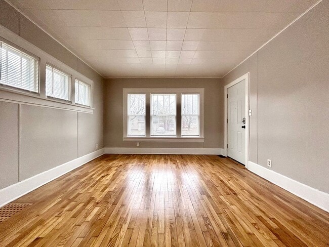 Building Photo - Three Bedroom Home in Muskegon