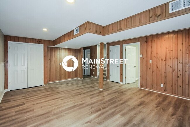 Building Photo - 3 Bedroom Pet-Friendly Home in Kansas City...