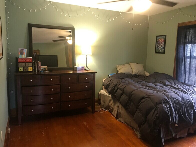 Bedroom #1 - 336 N 70th St