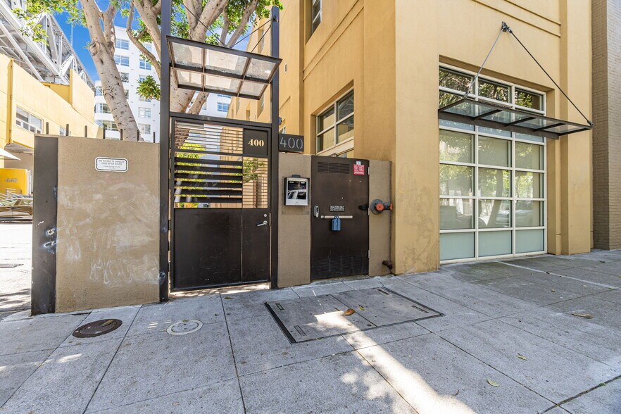 Building Photo - 400 Spear St