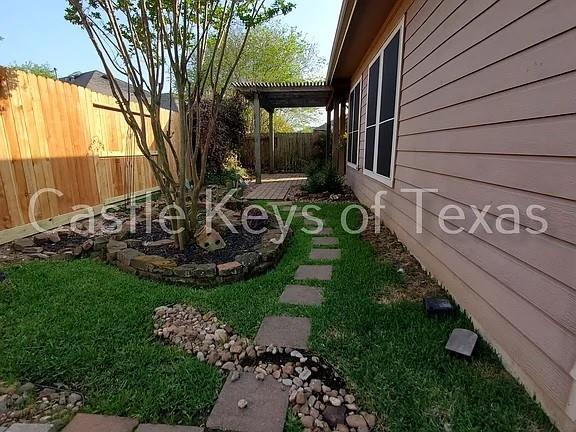 Building Photo - 31014 Blue Ridge Park Ln