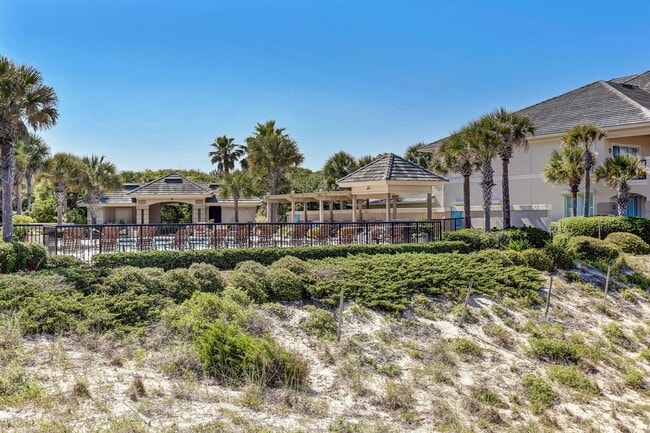 Building Photo - Ocean Village, 3 bed, 2 bath, FULLY furnished home! Walk to the Beach!