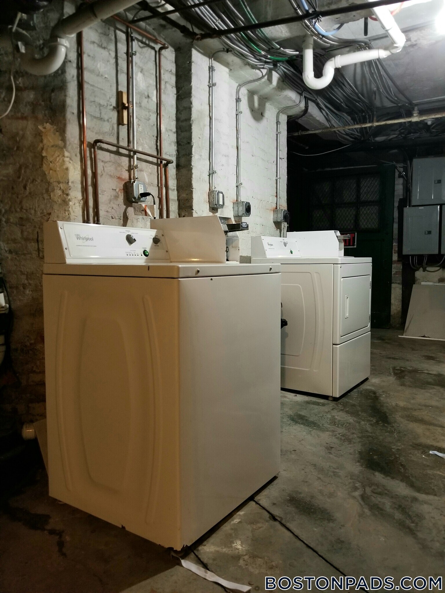 Building Photo - 161 Endicott St