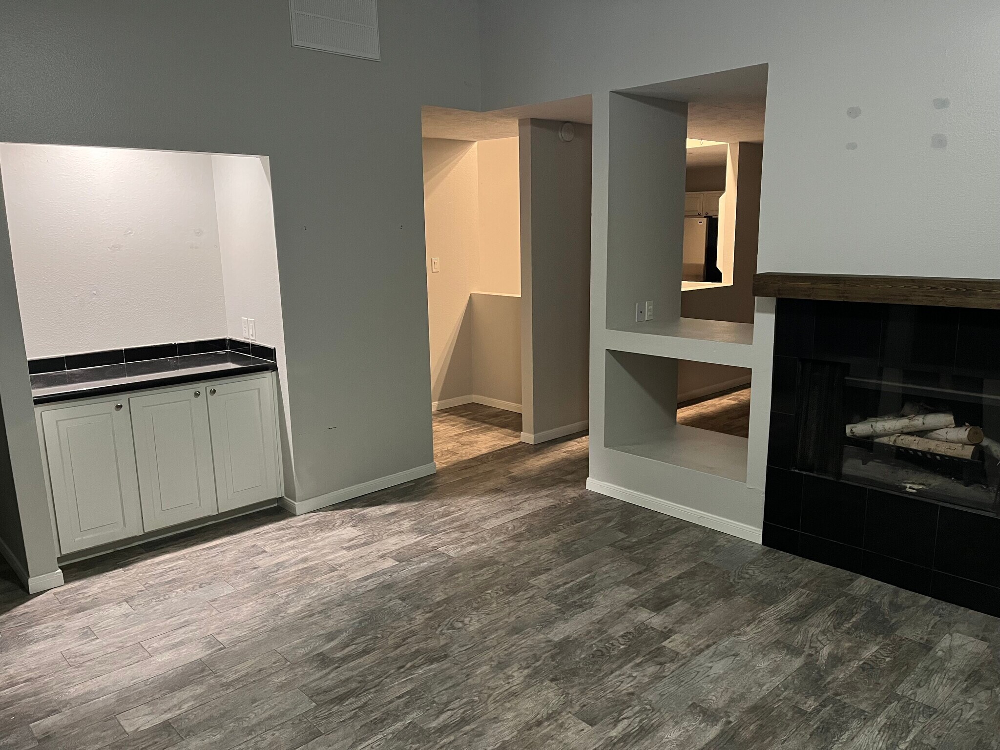 Building Photo - 1503 Wimbledon Dr