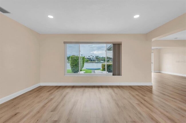 Building Photo - 315 Buttonwood Ln