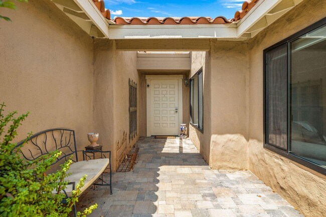 Building Photo - 235 Santa Barbara Cir