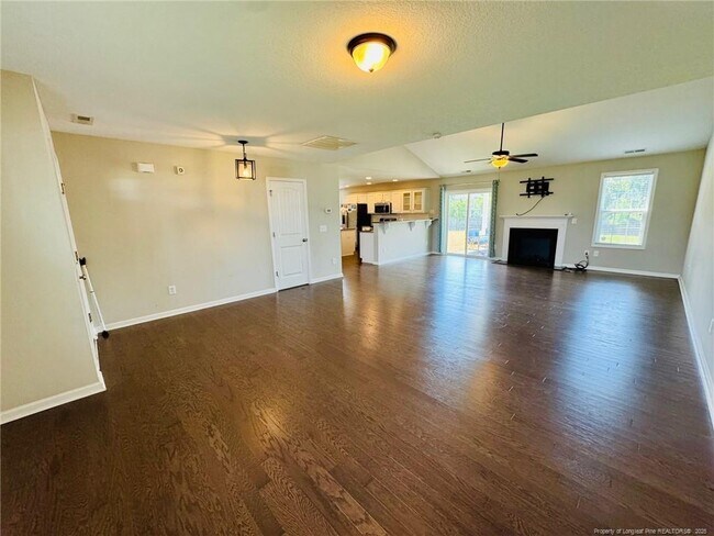 Building Photo - 843 Screech Owl Dr
