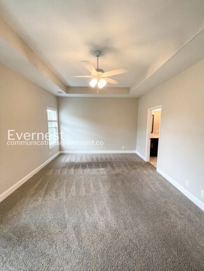 Building Photo - 4042 Ft Sumter Dr