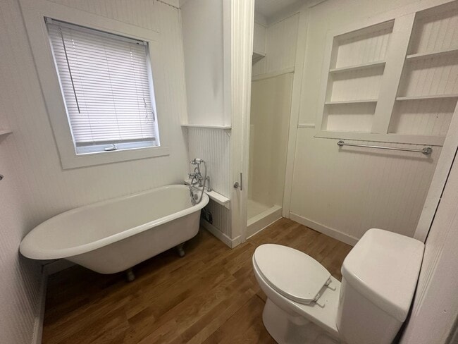 Building Photo - Charming 2 bedroom, 1 bath on a corner lot with large fenced backyard.