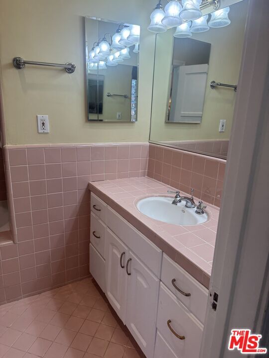 Building Photo - 4116 Garthwaite Ave