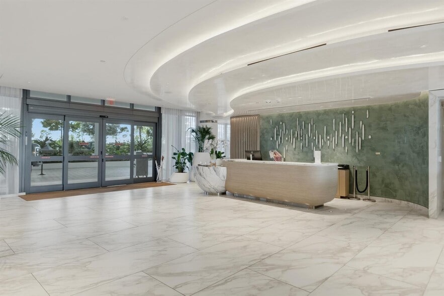 Building Photo - 900 N Ocean Blvd