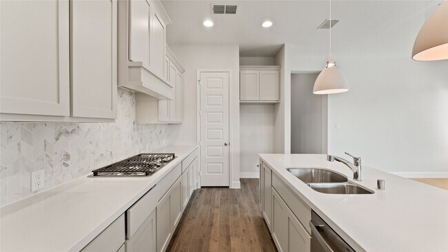 Building Photo - 14703 Band Tailed Pigeon Ct