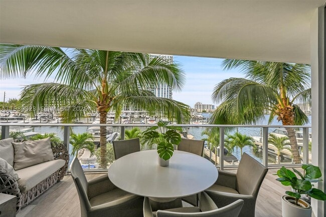 Building Photo - 17111 Biscayne Blvd