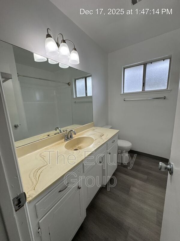 Building Photo - 2726 S Sallee Ct