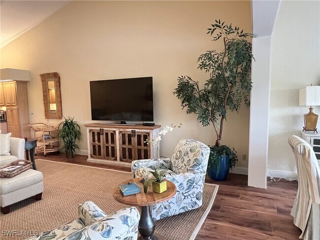 Building Photo - 26891 Wedgewood Dr