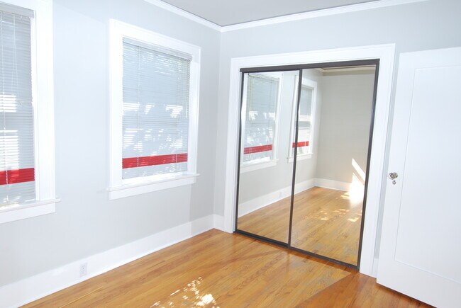 Building Photo - Pristine Craftsman in Belmont Heights!