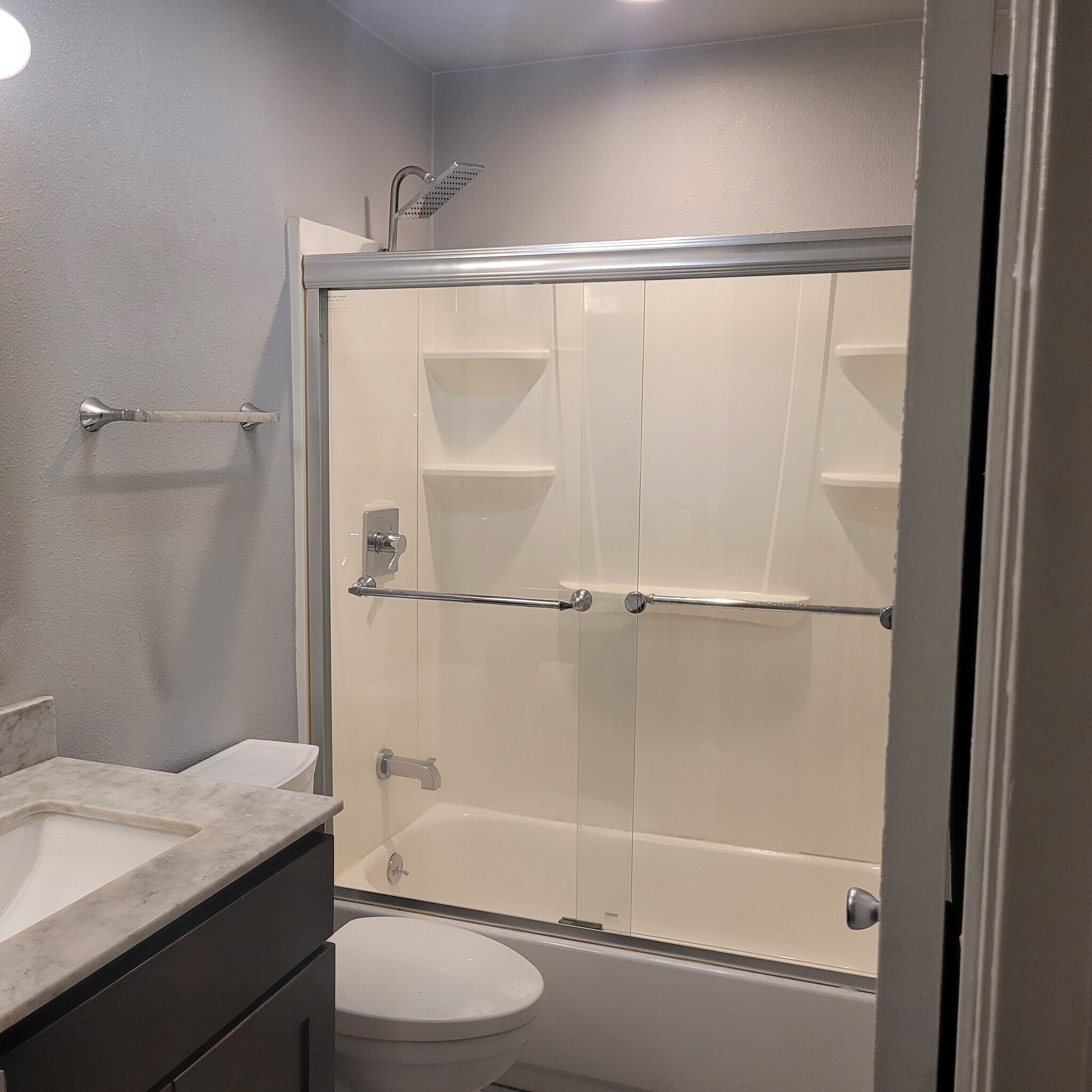 Bathroom - 1170 W Calle de la Luna