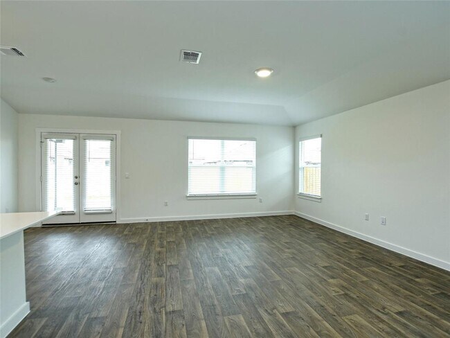 Building Photo - 108 Canadian River Trl