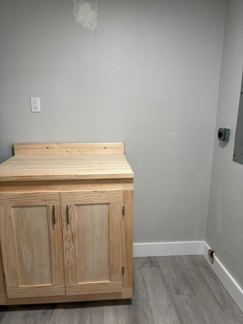 Building Photo - 2026 Bonniedale Dr