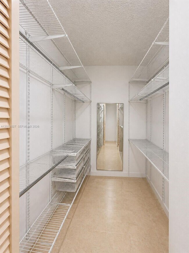 Building Photo - 1110 Green Pine Blvd