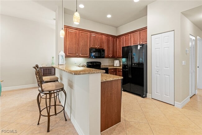 Building Photo - 10535 Carolina Willow Dr