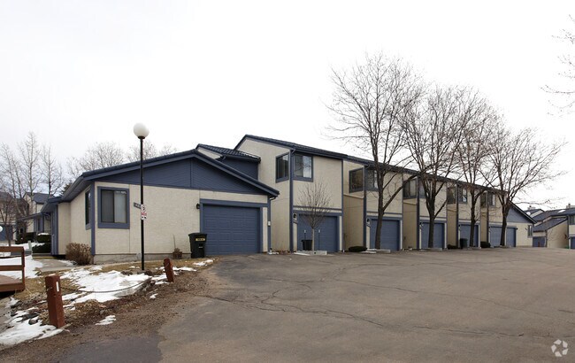 Primary Photo - Castlepoint Townhomes