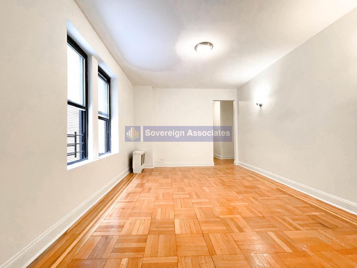 Building Photo - 106 Fort Washington Ave