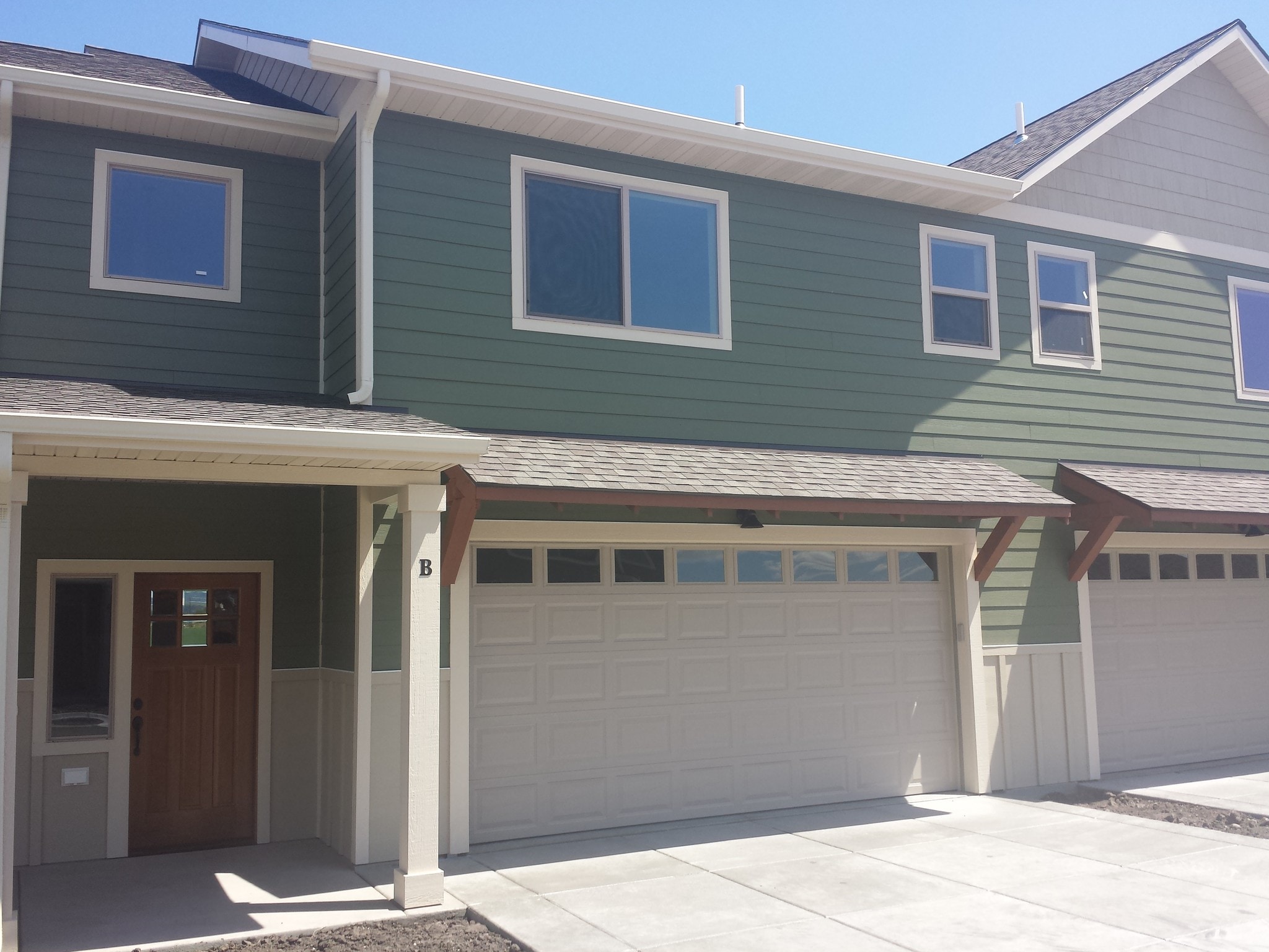 Building Photo - 4737 Sherwood Way