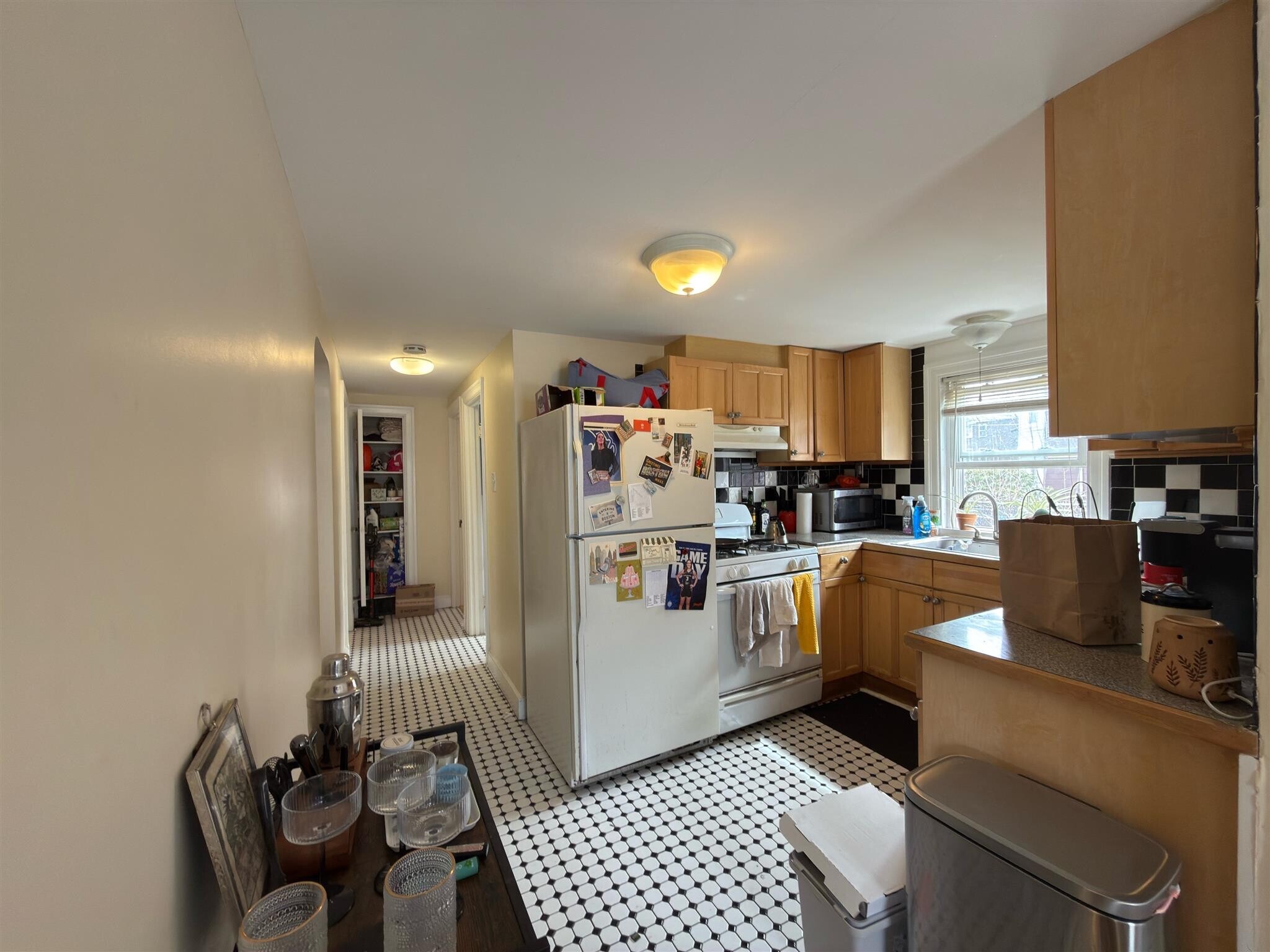 Building Photo - 28 Linden Ave