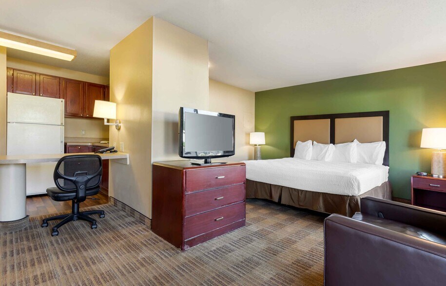 Building Photo - Furnished Studio-Denver - Aurora North