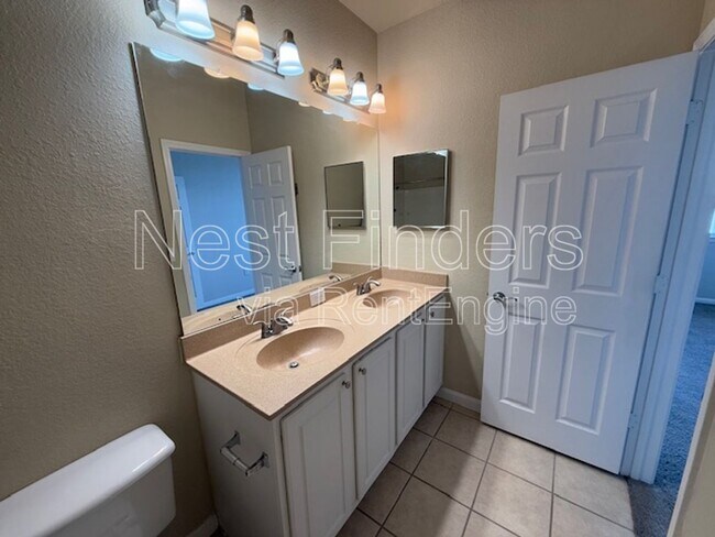 Building Photo - 10075 Gate Pkwy N