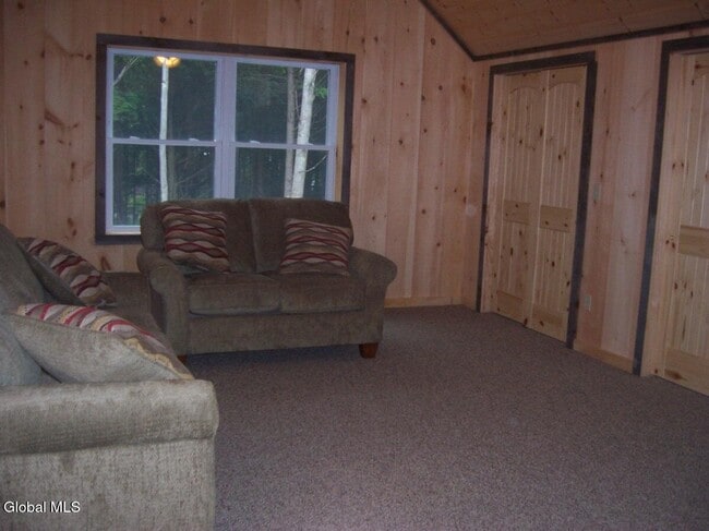 Building Photo - 220 Birchwood Pl