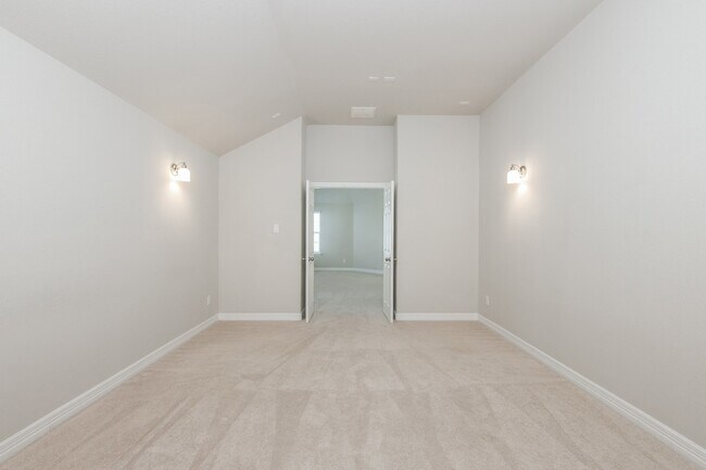 Building Photo - 2119 Stargrass Dr