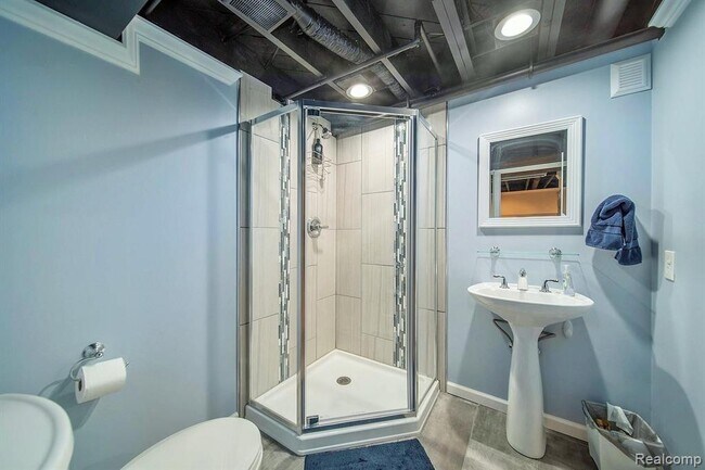 Building Photo - 2536 Alveston Dr