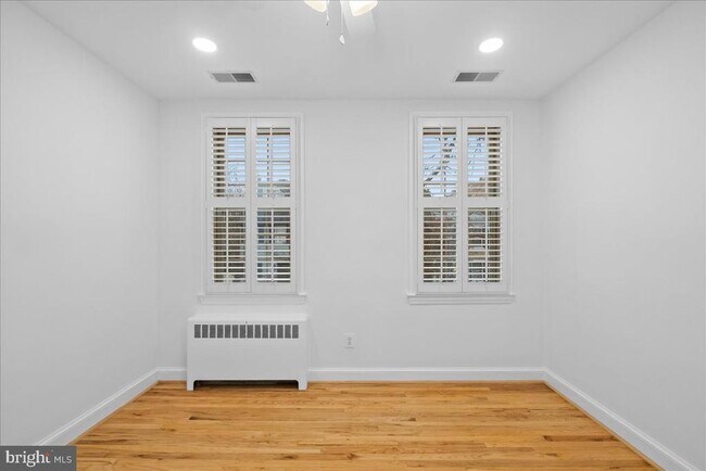 Building Photo - 1343 28th St NW