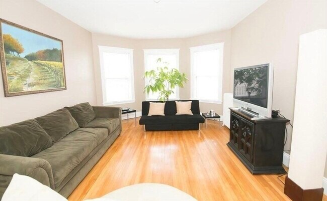 Building Photo - 54 County Rd