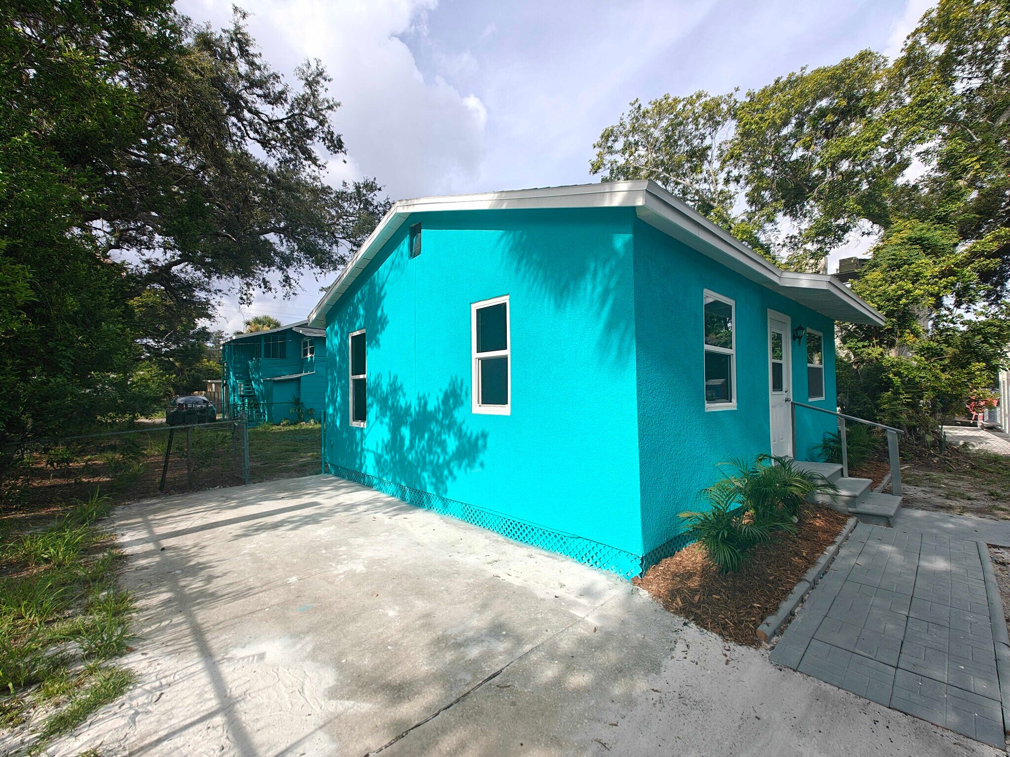 Building Photo - 3454 14th Ave S