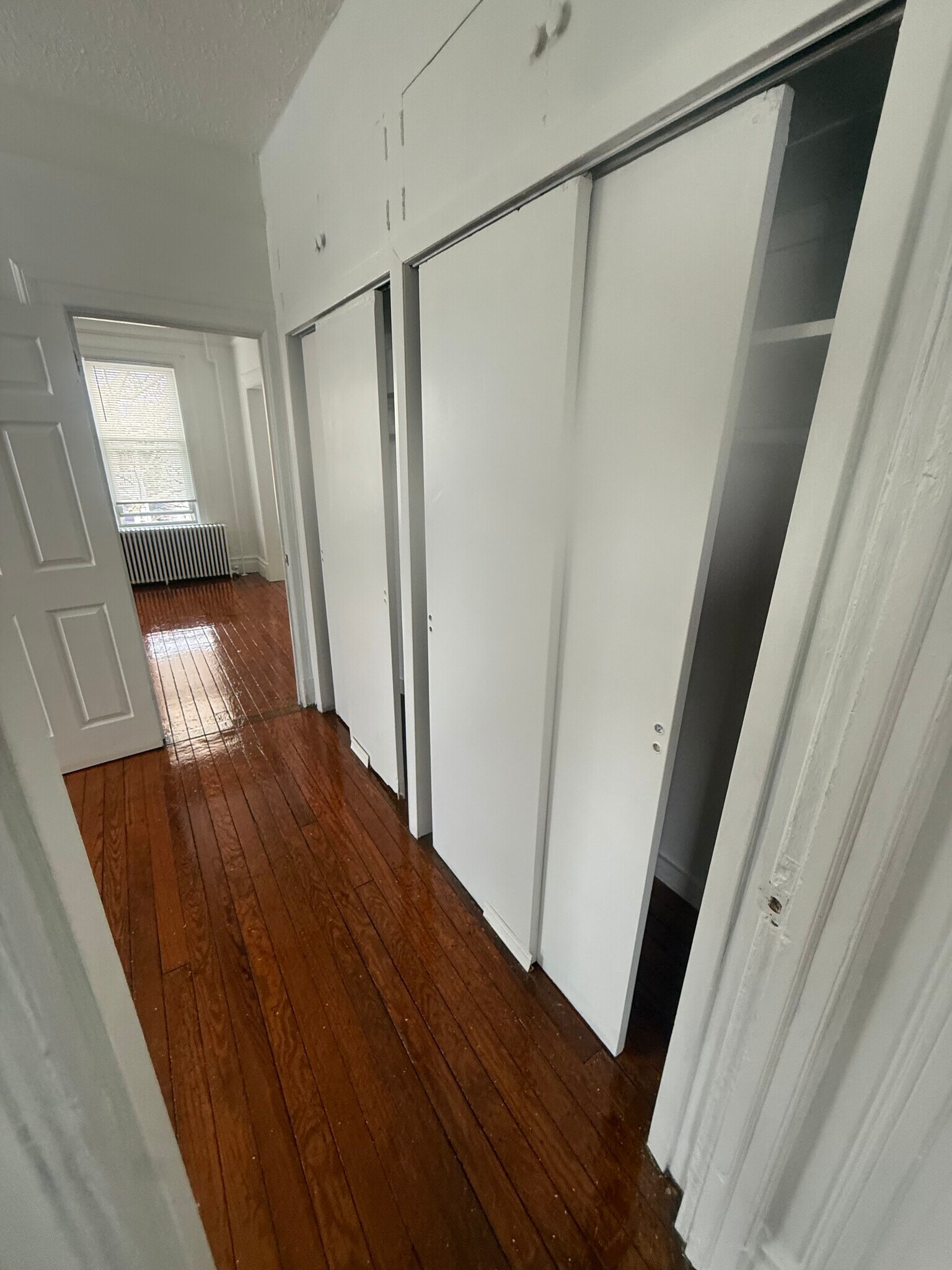 Building Photo - 22 Sherwood Ave