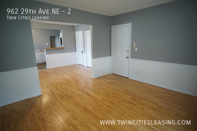 Building Photo - 962 29th Ave NE