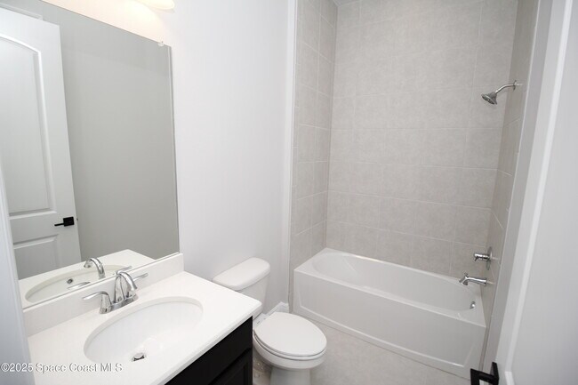 Building Photo - 2485 Musette Aly