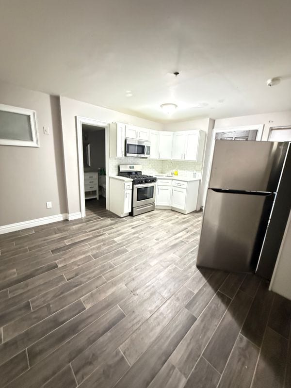 Building Photo - 360 Netherland Ave